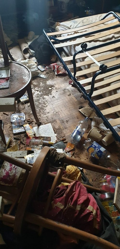 faites place nette dans votre appartement sans dépenser un centime ! profitez de notre service de débarras gratuit et débarrassez-vous des encombrants rapidement et efficacement. contactez-nous dès aujourd'hui pour une visite et un devis sans engagement.