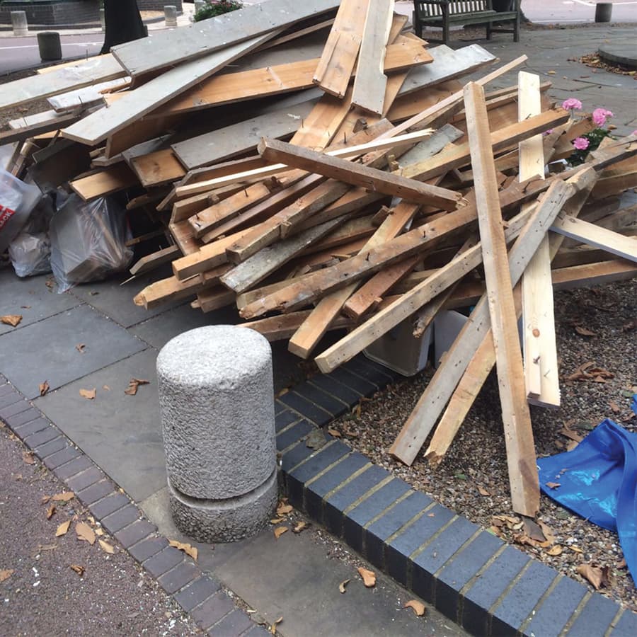 obtenez un devis rapide et personnalisé pour votre débarras. que ce soit pour une maison, un appartement ou un local commercial, nos experts sont là pour vous accompagner dans le désencombrement de vos espaces.